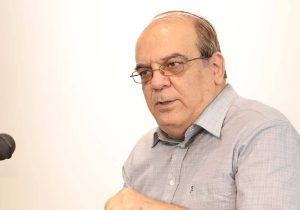 همه باید برای خروج کشور از وضعیت جنگ تلاش کنیم