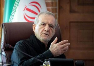 پزشکیان: اگرچه صداوسیما تنها بخشی از سخنان رهبر شهید درباره عدم مذاکره را پخش می‌کنند، اما در جلسات خصوصی با معظم‌له، ایشان بر ضرورت خاتمه دادن به این وضعیت تأکید داشتند/ برخی سخنان نادرست و بی‌توجه به ابعاد مختلف، موجب کوچک نمایی دستاوردها می‌شود